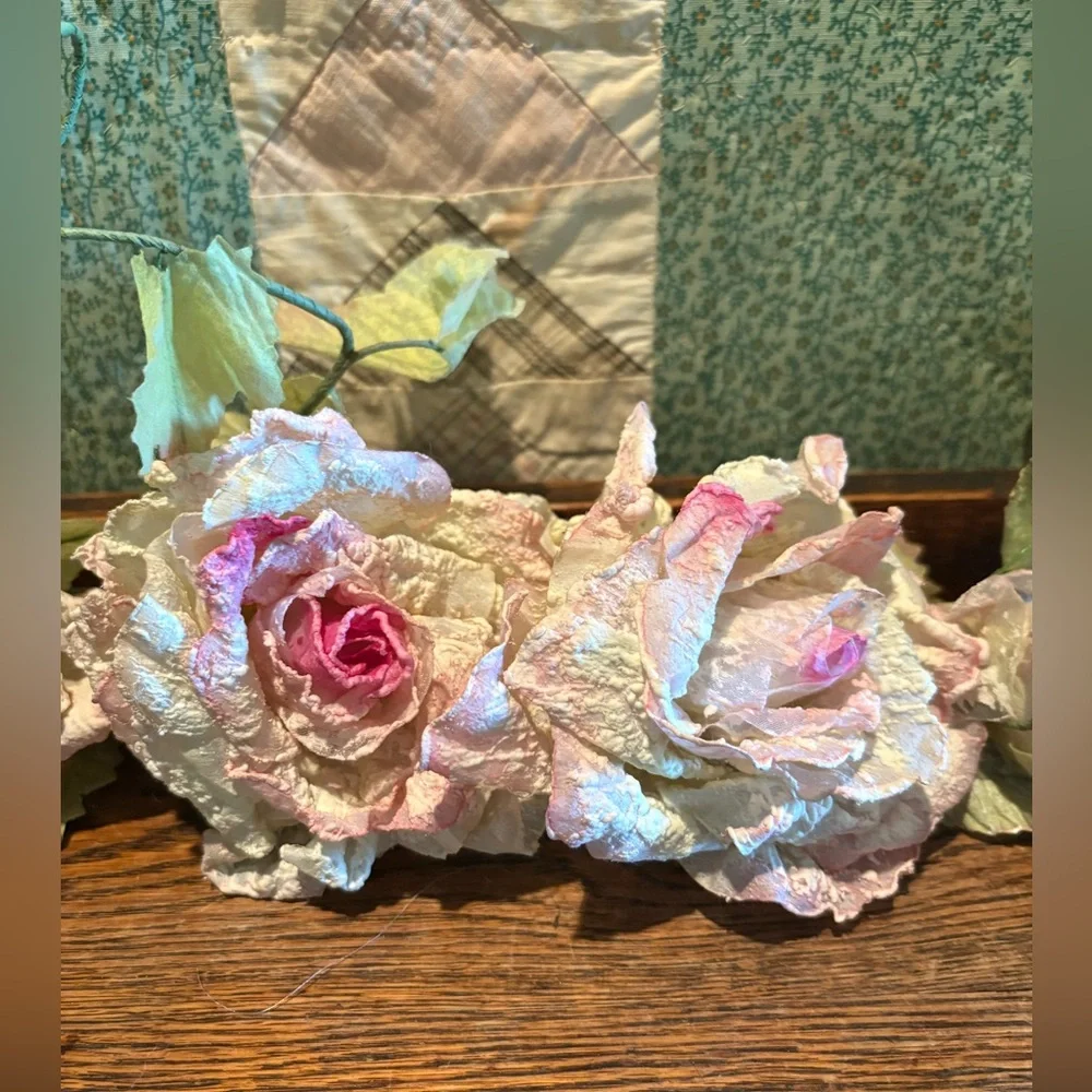 NWT Faux Garland DISTRESSED ROSES MAGNIFICENT 40” Flexible Lt Pink WEDDI…